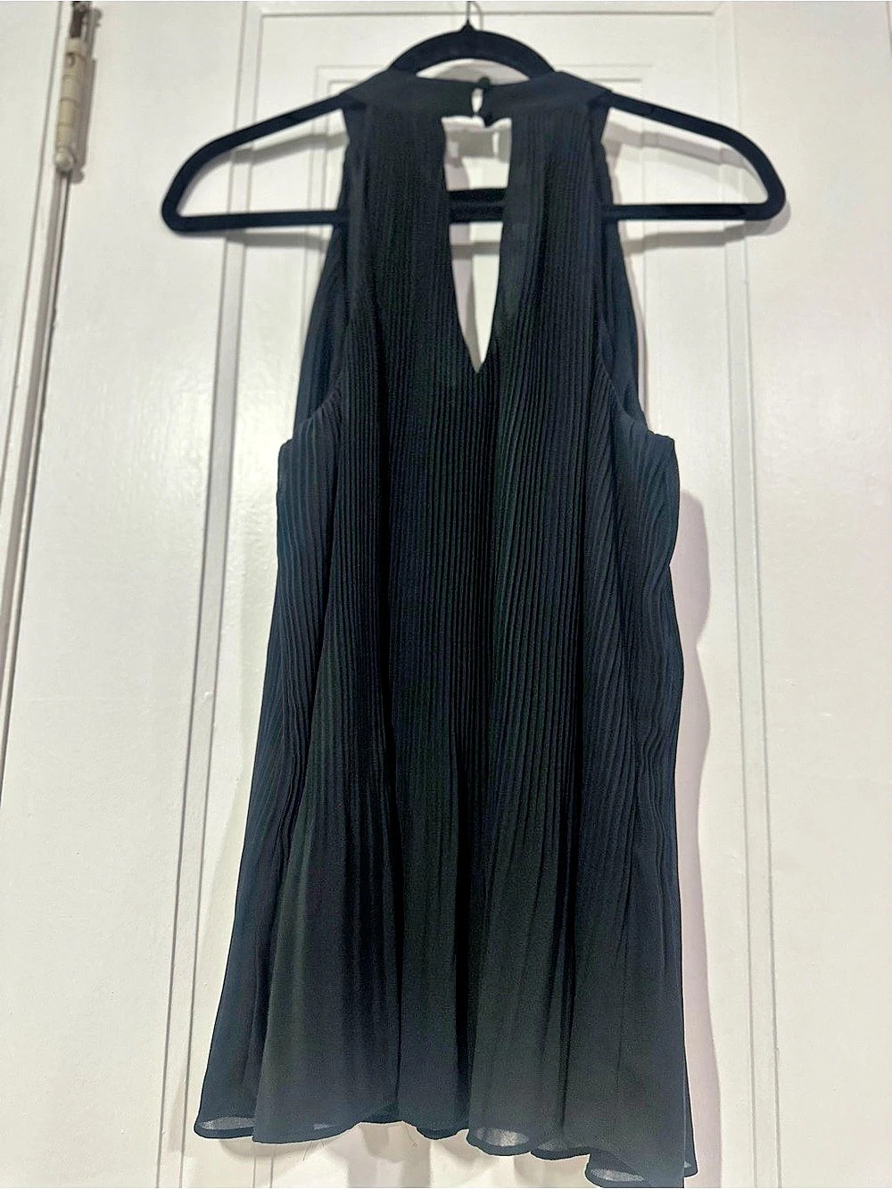 naked zebra Pleated Halter Blouse in Black Size Medium Like New